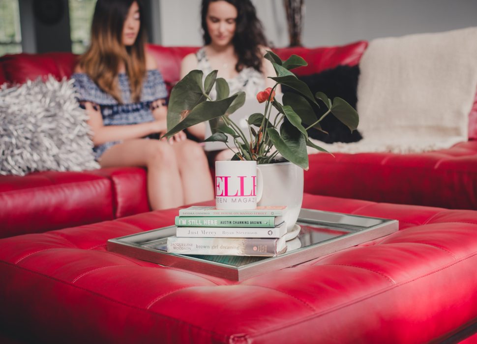 BELLE - books coffee mug red